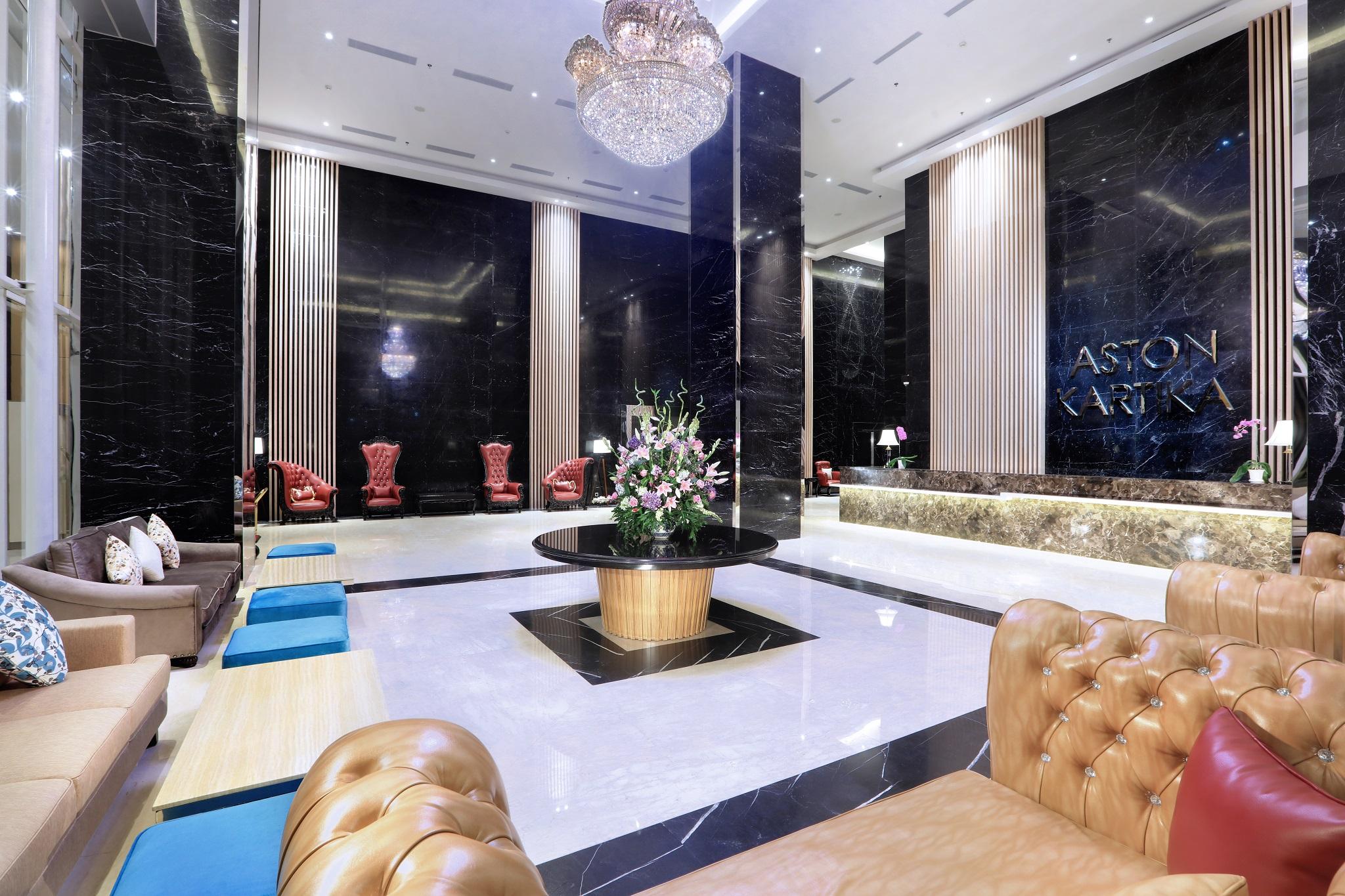 Aston Kartika Grogol Hotel & Conference Center Yakarta Exterior foto